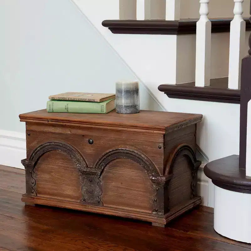 Baule contenitore ad arco piccolo in legno marrone