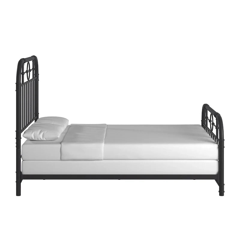 Letto in metallo nero