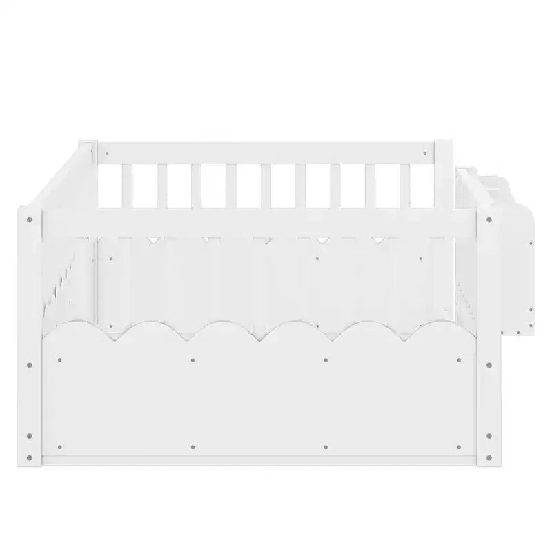 Letto a terra per bambini Bellemave con recinzione rialzata e libreria, struttura letto matrimoniale in legno Montessori per bambine e bambini
