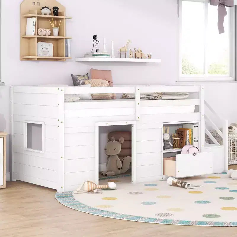 Letto a soppalco basso in legno massiccio, piazza e mezza, 94.6L x 42.3W, con scala, cassetto e mensola, design moderno e pulito