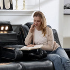 Divano Reclinabile Elettrico con Caricatore Wireless, Luce da Lettura per Soggiorno, Luce LED in Similpelle, Porta AC/USB, Portabicchieri, Nero