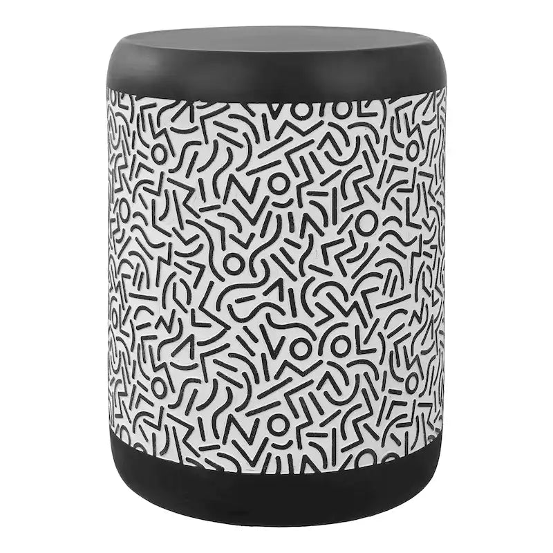 Sgabello da Giardino Geometrico a Tamburo Kiri 17.75 Stile Bohemien Moderno, Nero/Bianco, di JONATHAN Y