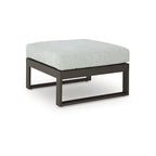 Signature Design by Ashley Beachloft Ottomana da esterni nera/grigia con cuscino - 71 cm L x 71 cm P x 48 cm H