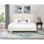 Letto a piattaforma beige king-size con testiera in velluto ad ali di pipistrello