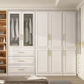 Famapy Armadio Guardaroba Modulare di Lusso Bianco con Dettagli Dorati: Ante a Pannelli + Design Ante Miste Elegante Armadio Su Misura per Camere da Letto