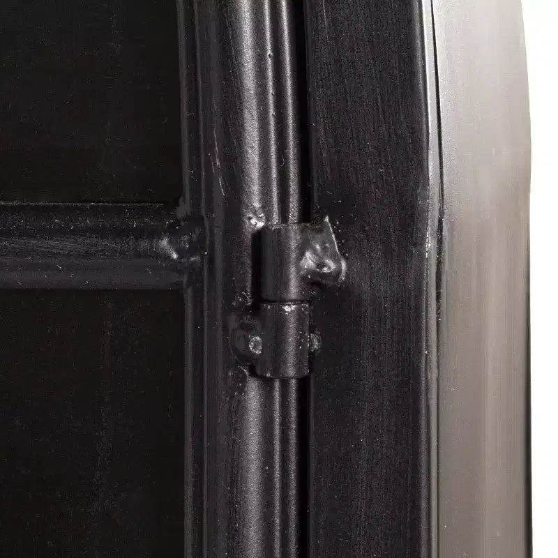 Armadietto Decorativo ad Arco da 193 cm Nero: Struttura in Ferro, Superficie in Vetro, Ripiani Fissi