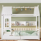 Letto a piattaforma a forma di casa con cassetti contenitori e finestra, struttura in legno massello con mensole, design giocoso per bambini, bianco chiaro