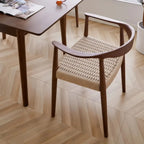 Sedia da pranzo scandinava con braccioli, seduta intrecciata in legno curvo