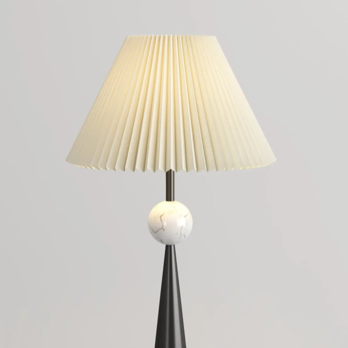 Lampada da terra contemporanea in metallo affusolato con paralume in tessuto