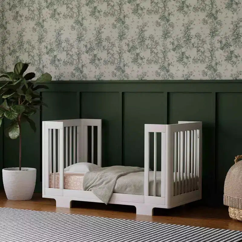 Culla convertibile Babyletto Yuzu 8-in-1 con kit di conversione per tutte le fasi