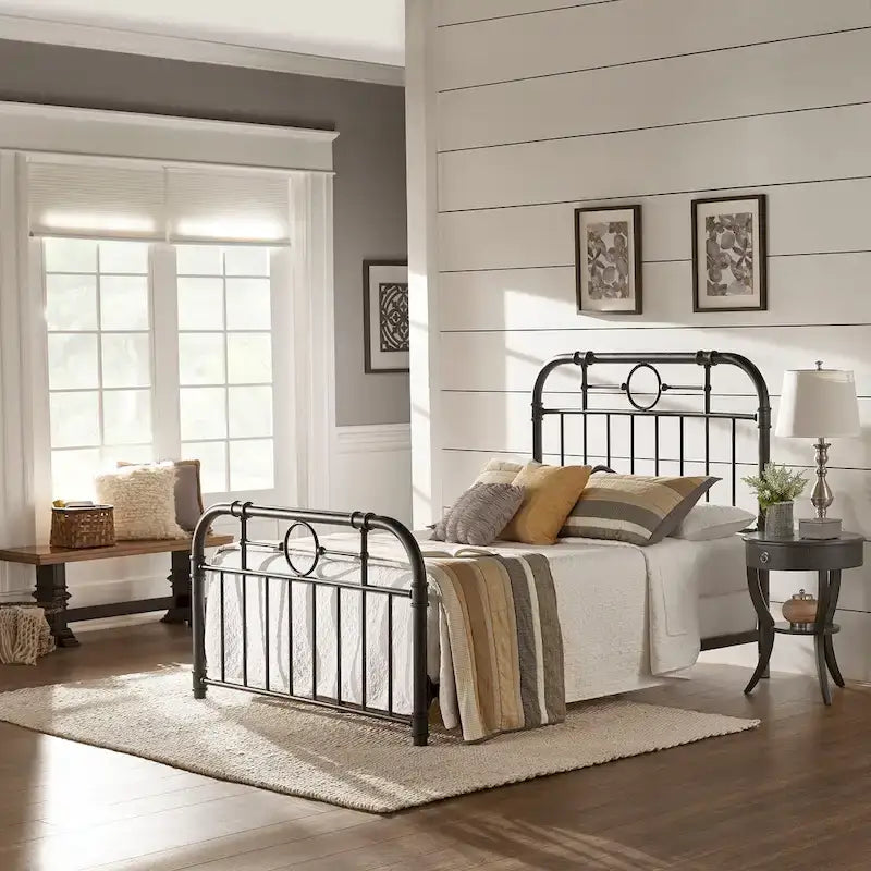 Letto in metallo nero