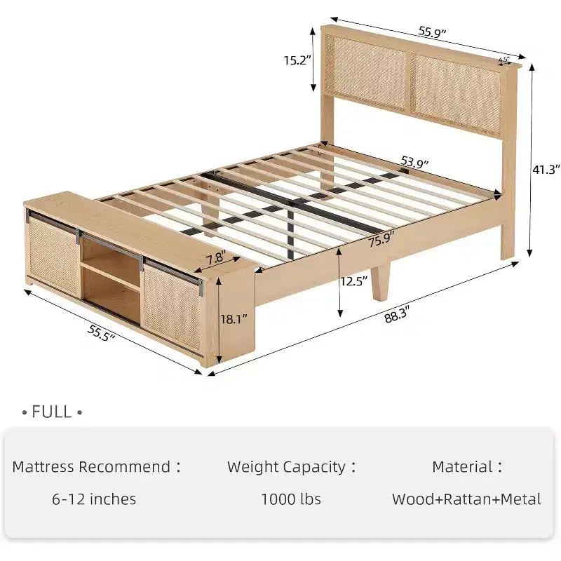 Struttura Letto Boho Farmhouse in Rattan Naturale, Testiera con Luci LED e Cassettiere a Scomparsa, Gambe di Supporto in Legno Massello.