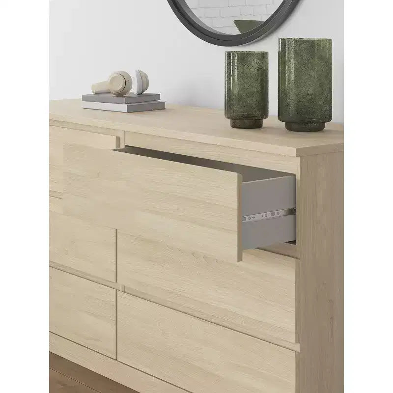 Cassettiera moderna Onita a 6 cassetti di Signature Design by Ashley, cassettiera in legno marrone naturale con design senza maniglie