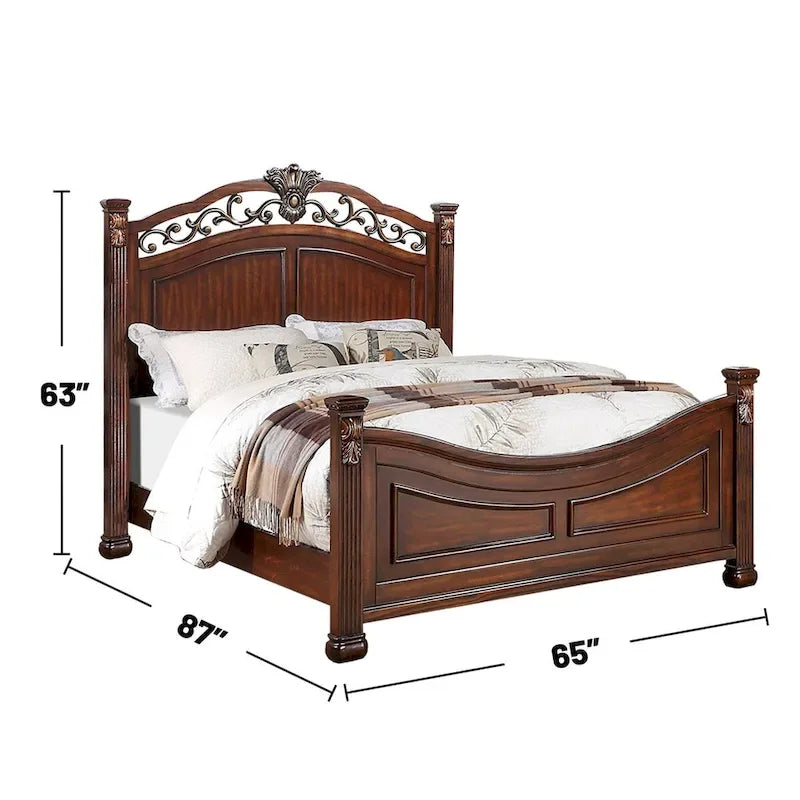 Letto in legno con testiera intagliata in ciliegio scuro