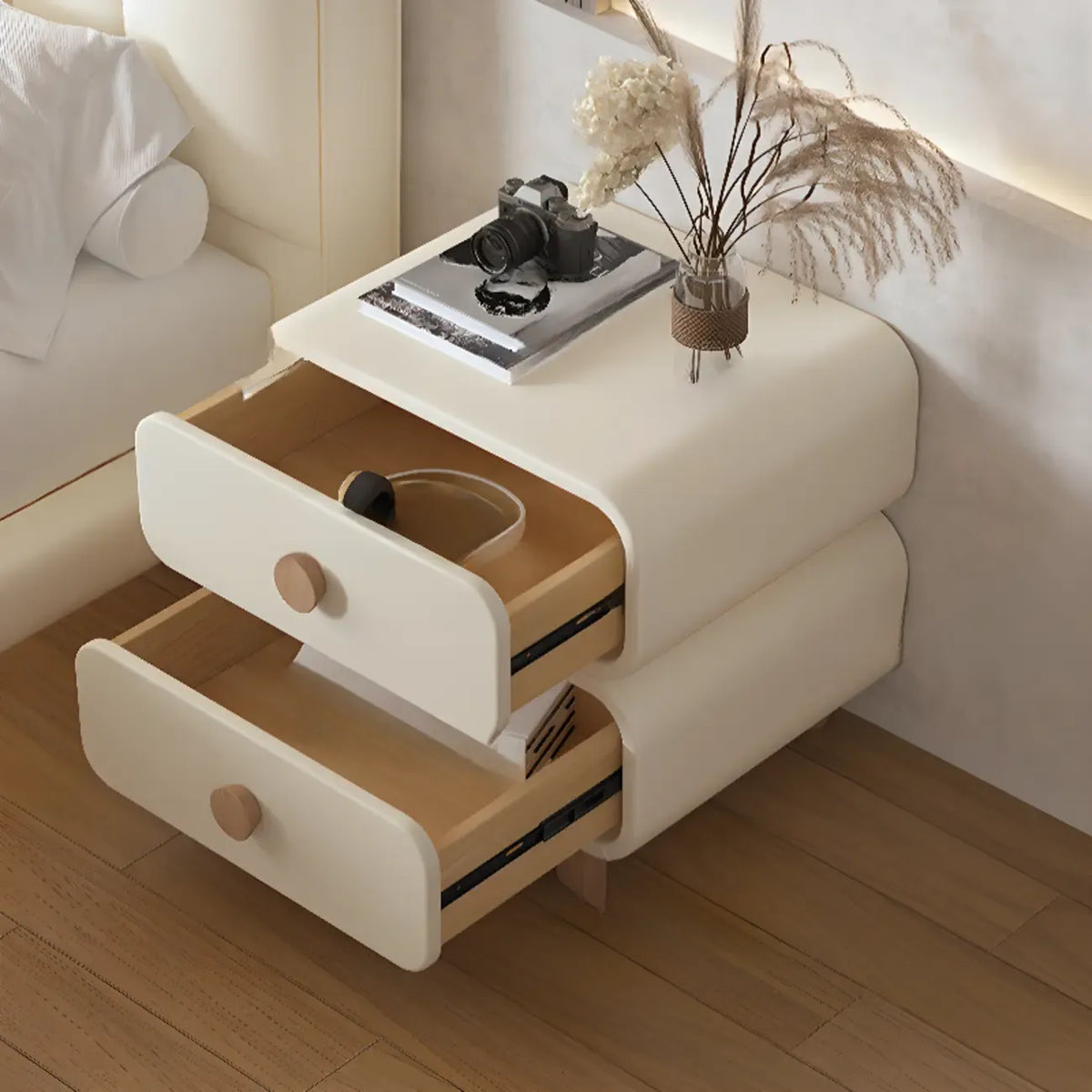 Comodino scandinavo in similpelle con finitura in similpelle