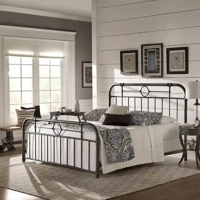 Letto in metallo nero