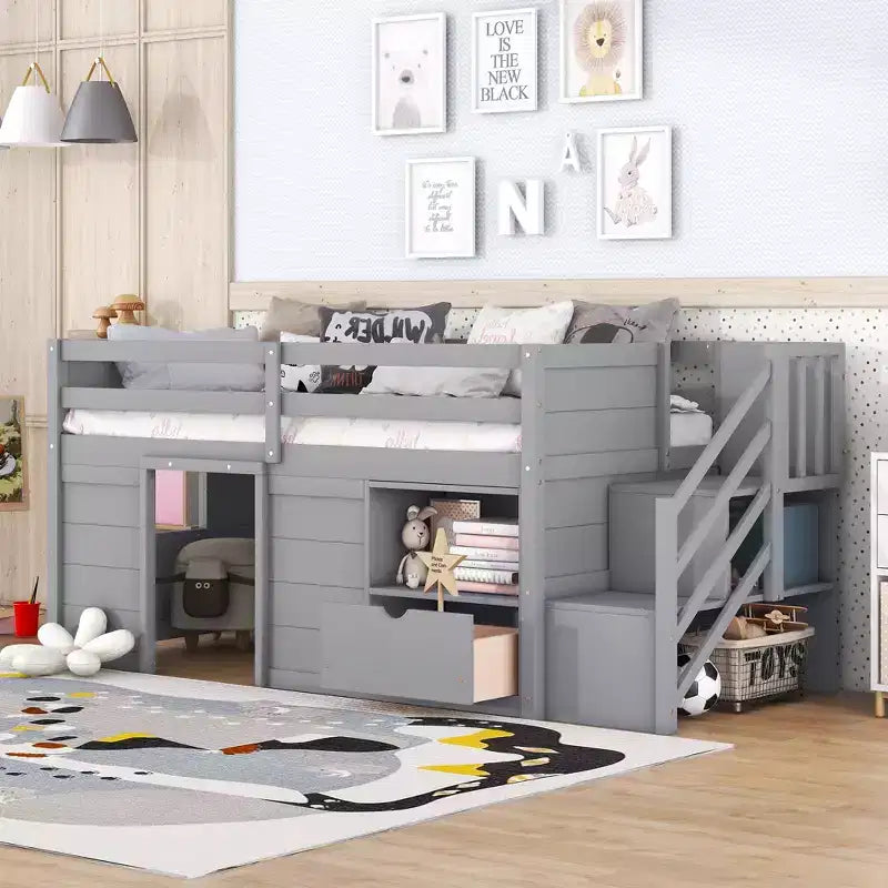Letto a soppalco basso in legno massiccio, piazza e mezza, 94.6L x 42.3W, con scala, cassetto e mensola, design moderno e pulito