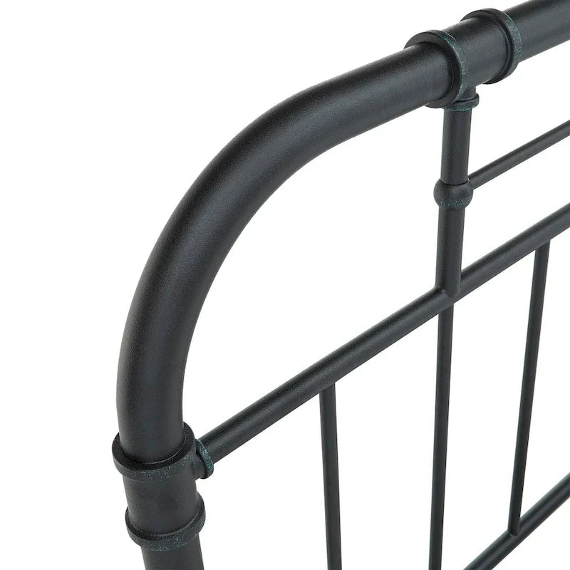 Letto in metallo nero