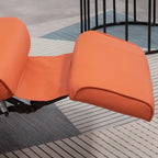 Poltrona reclinabile manuale girevole con base regolabile in ecopelle HomCom con comodo e rilassante poggiapiedi