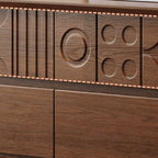 Cassettiera in legno ispirata all'Art Déco con intagli geometrici