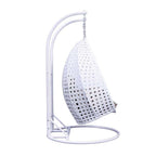 LeisureMod Sedia a Uovo Sospesa per 2 Persone con Supporto - Dondolo Pensile per Esterni/Interni in Rattan Intrecciato con Cuscini
