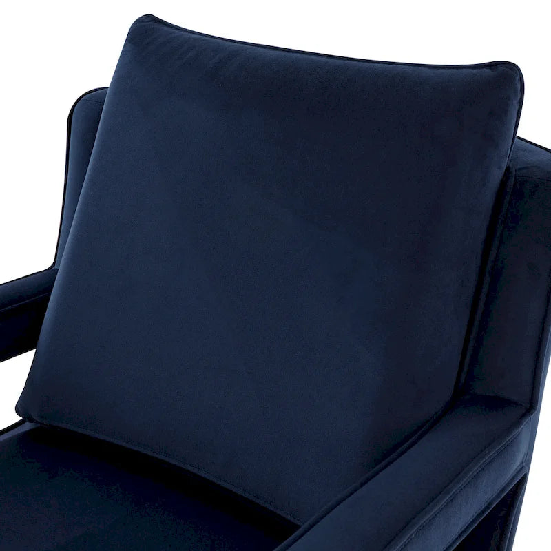 Poltrona accentuata in velluto Quinn di Greyson Living
