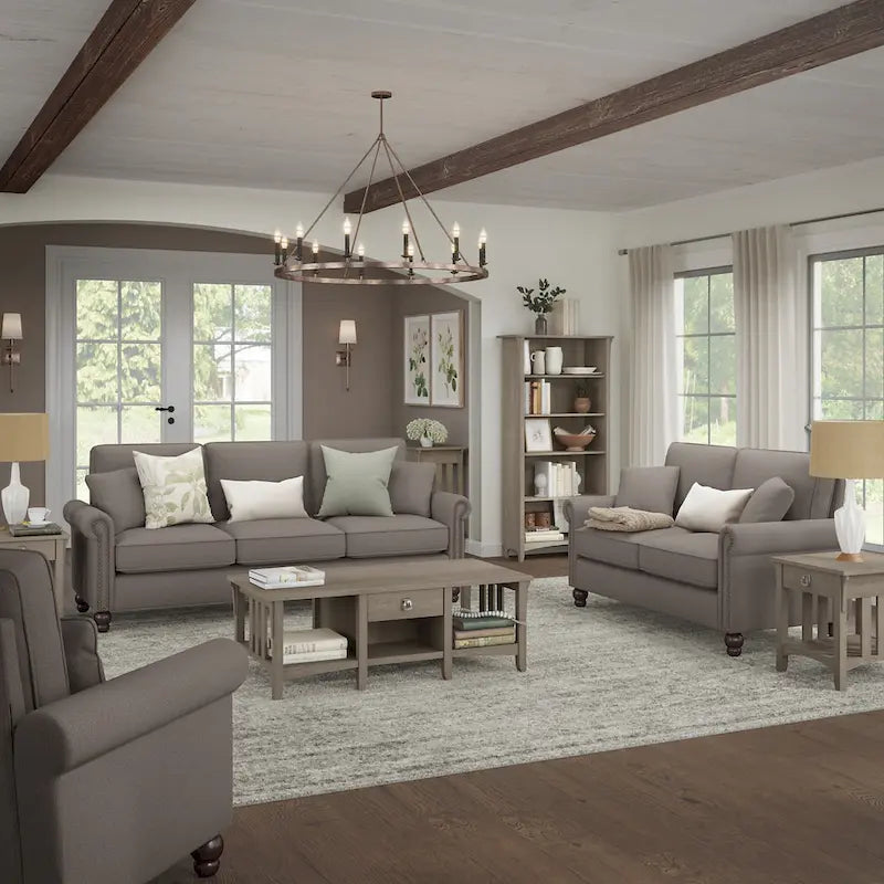 Poltroncina Coventry con braccioli di Bush Furniture