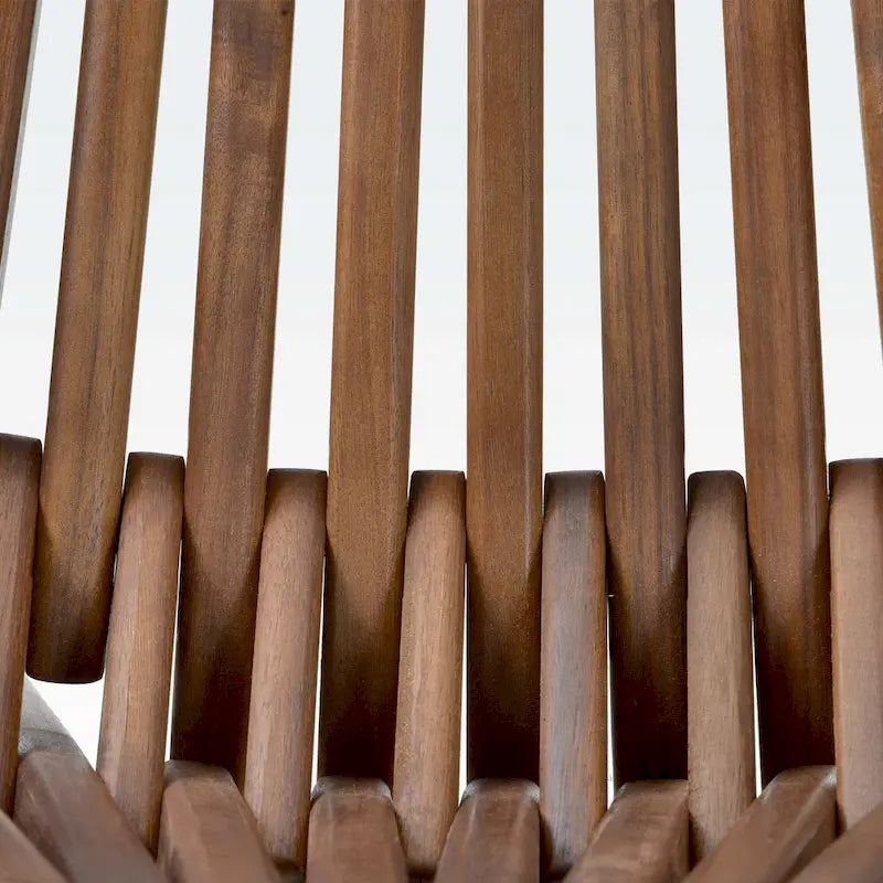 Elegante sedia pieghevole in legno