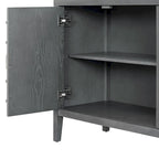 Credenza retrò con maniglia in metallo con scanalatura circolare