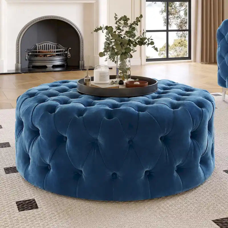 Pouf rotondo trapuntato in velluto Corvus Chesterfield con rotelle