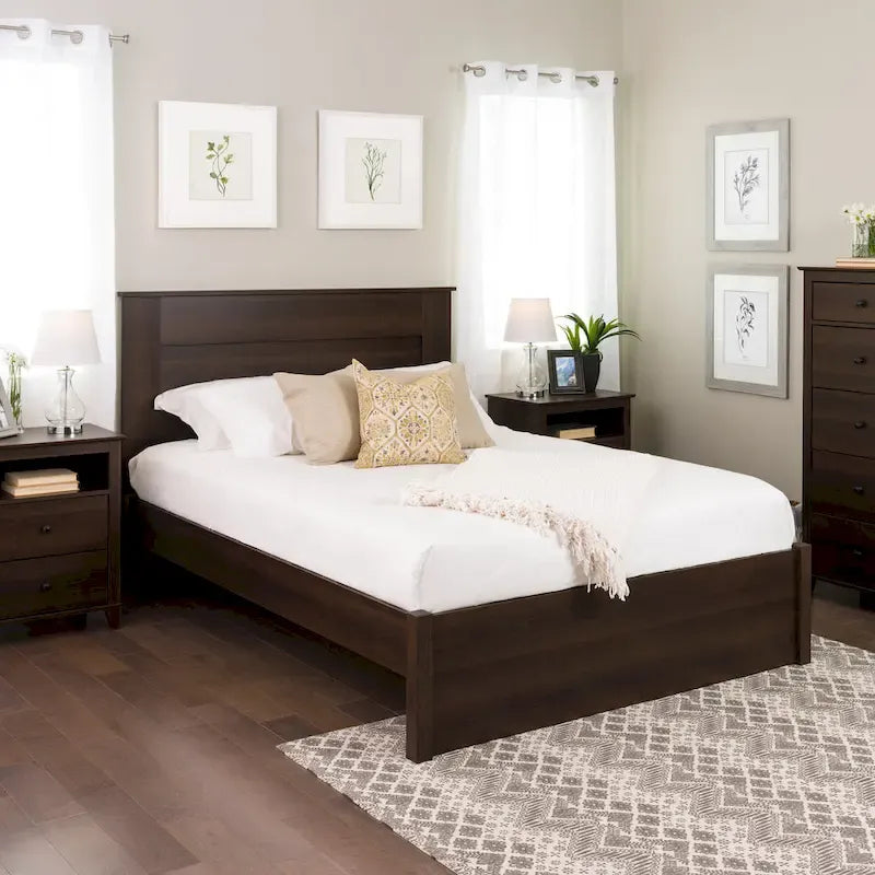 Letto con piattaforma a 4 colonne Prepac Queen Select con cassetti opzionali