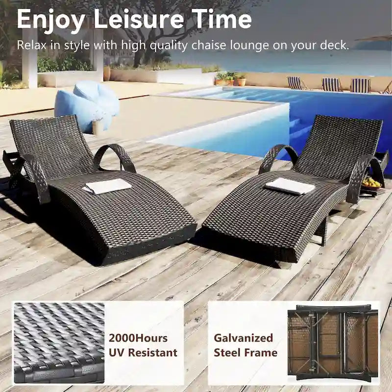 Set di 2 sedie a sdraio da 80L, poltrona reclinabile in rattan da patio con tavolino estraibile, schienale regolabile e lettini ergonomici a onda per prendere il sole