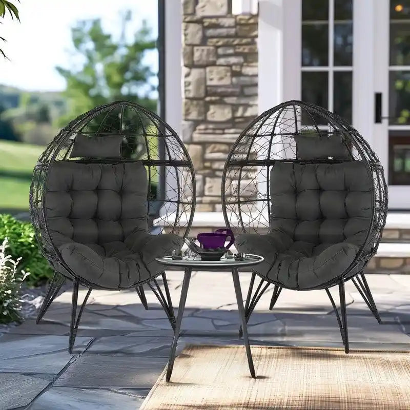 Sedia a uovo da patio in vimini con cuscino beige