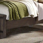 Letto con pannelli King California Thornwood Hills Rock Beaten Gray con tagli a sega