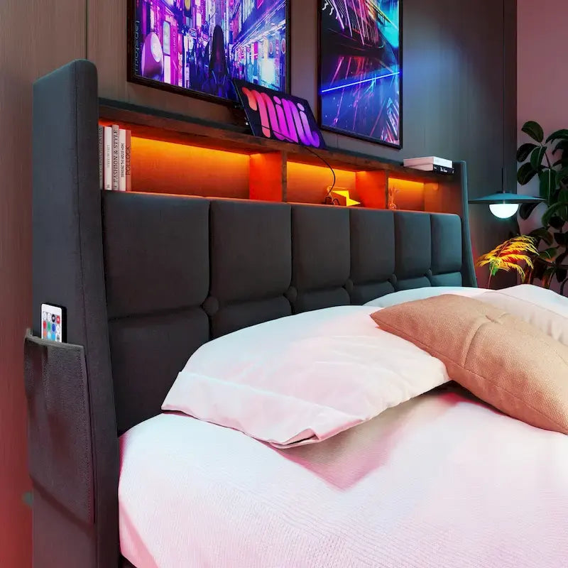 Letto imbottito Queen/Full con sistema di sollevamento idraulico, LED e ricarica USB