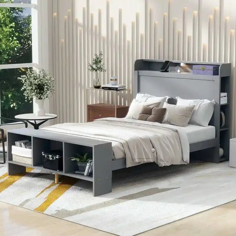 Letto a piattaforma con scaffali integrati, luci LED e porte USB, misura matrimoniale/singola