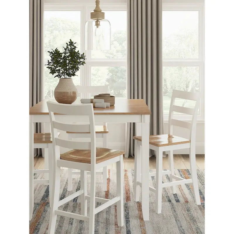 Tavolo da pranzo ad altezza bancone Signature Design by Ashley Gesthaven e 4 sgabelli da bar (set di 5)