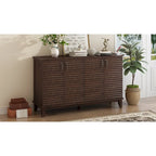 Credenza grande con ripiani regolabili e maniglie in metallo