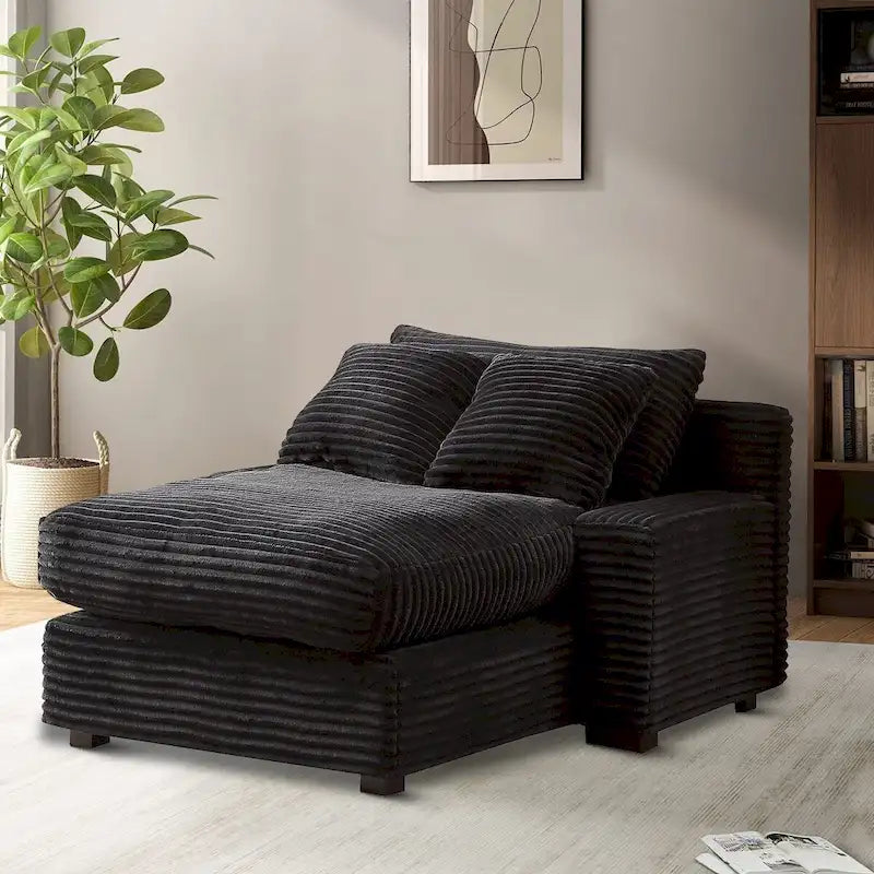 Moderna ed elegante chaise longue rivestita in velluto a coste