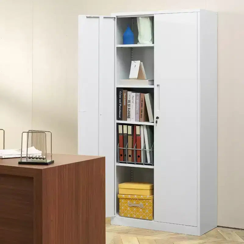 VEVOR Armadio metallico, armadietto in acciaio con serratura, 2 ante magnetiche e 4 ripiani regolabili, armadio in metallo 71'' con capacità di 200 libbre, bianco