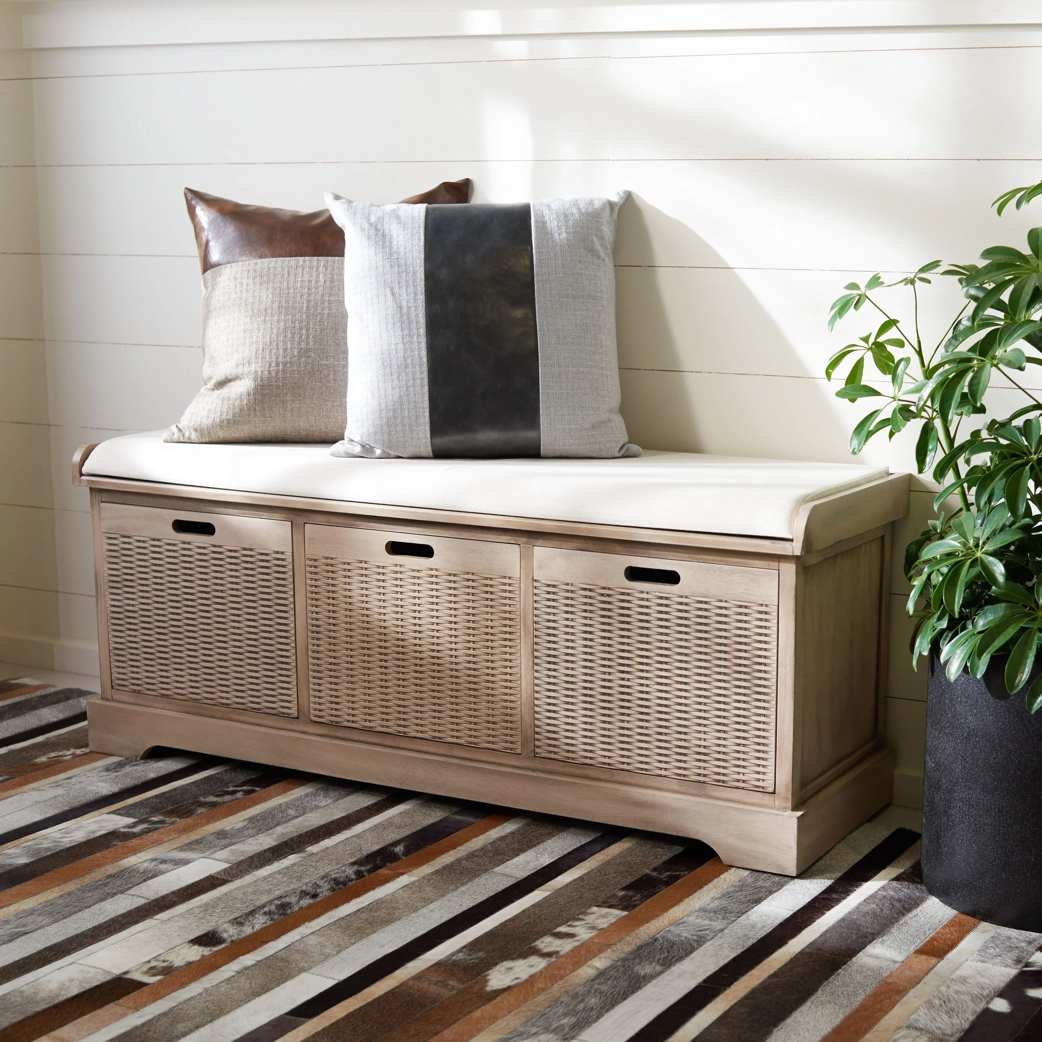 Banc de rangement SAFAVIEH Fiorello 3 tiroirs avec coussin - 47,3 L x 15 P x 19 H - 47Lx15Px19H