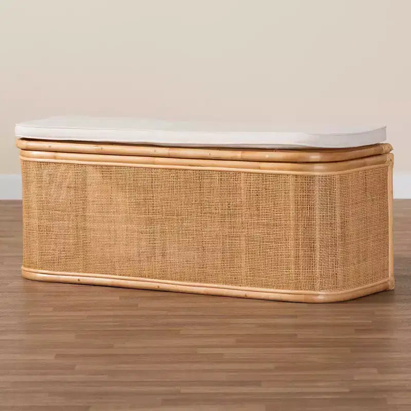 Panca contenitore in rattan naturale Bali & Pari Ishana Naturale/Bianco: Rivestimento in poliestere, telaio in compensato, nessun montaggio richiesto