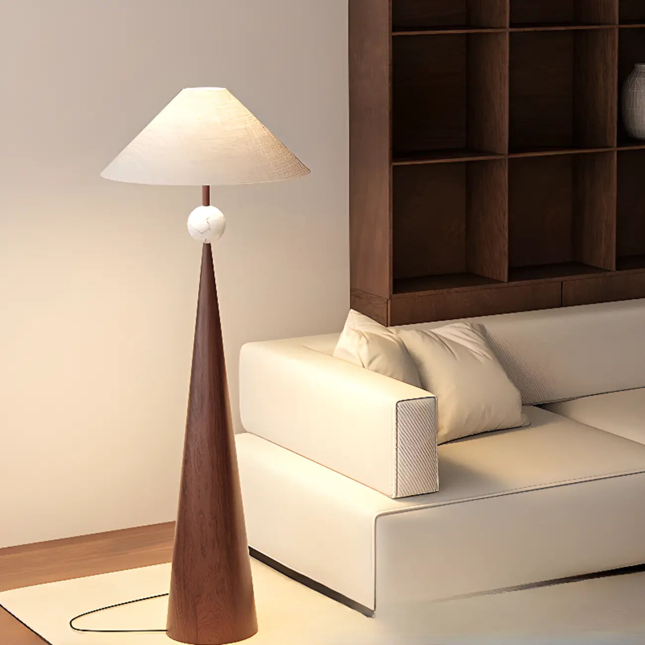 Lampada da terra contemporanea in metallo affusolato con paralume in tessuto