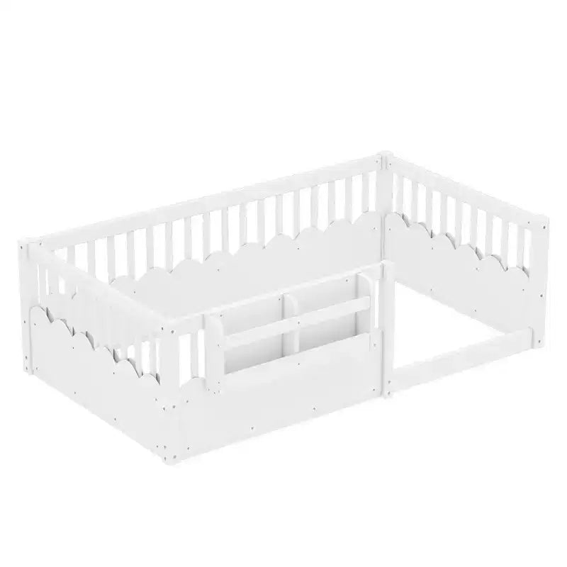 Letto a terra per bambini Bellemave con recinzione rialzata e libreria, struttura letto matrimoniale in legno Montessori per bambine e bambini