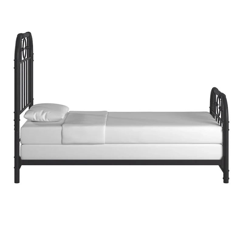 Letto in metallo nero