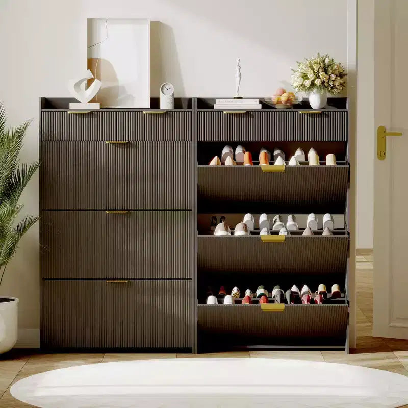 Moderna scarpiera bianca con 3 cassetti a ribalta e 2 cassetti piccoli e gancio, porta scarpe sottile scanalato, mobile stretto per ingresso
