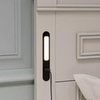 ModernLuxe Letto a Piattaforma Queen/King Size con Testiera Alta, Struttura Letto Rustica in Legno con 2 Cassetti, Luci LED e Porte USB