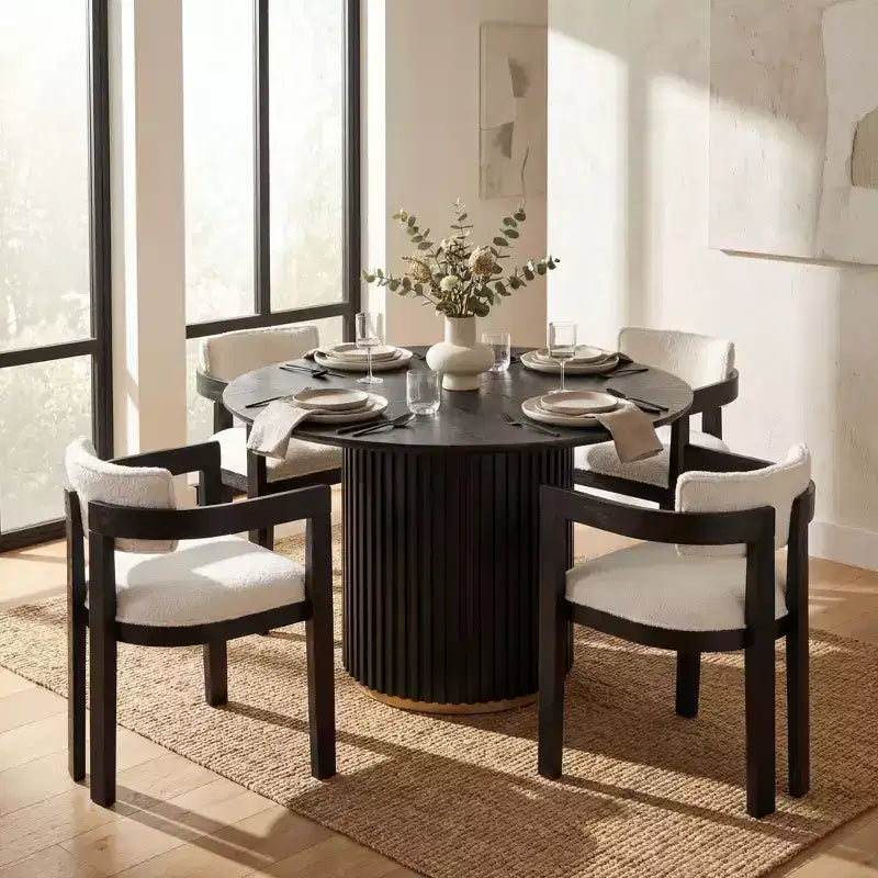 Christopher Knight Home Shankar, set da pranzo moderno da 5 pezzi con tavolo rotondo e sedie imbottite in legno di caucciù