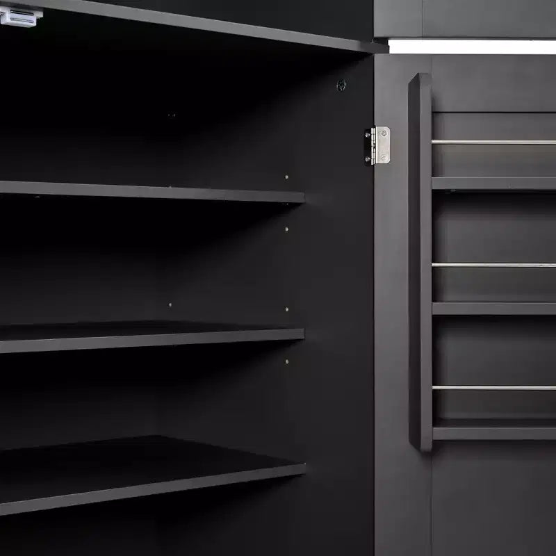 Dispensa Alta da Cucina con Prese di Corrente, Grande Credenza Autoportante con Supporto per Microonde, Cassetti, Scaffali, Portabottiglie e Ante con Ripiani