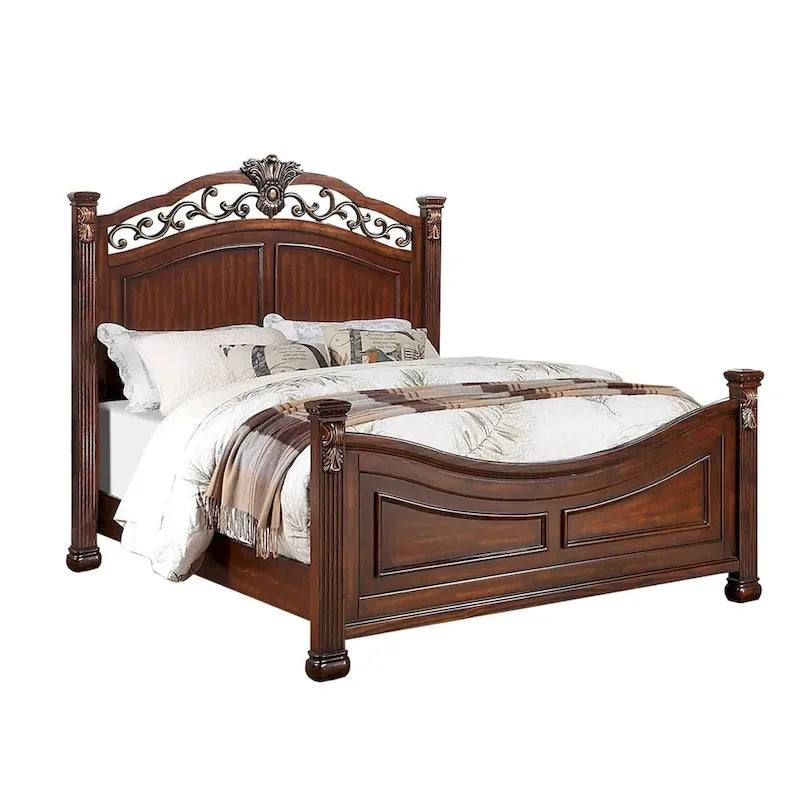 Letto in legno con testiera intagliata in ciliegio scuro